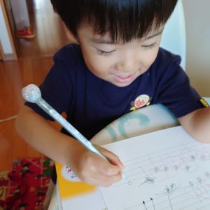 横浜市栄区飯島町のSACHIKOピアノ教室の子供のピアノ個人レッスン