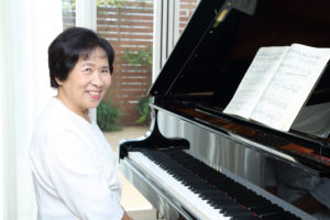横浜市栄区飯島町のSACHIKOピアノ教室のシニアピアノレッスン